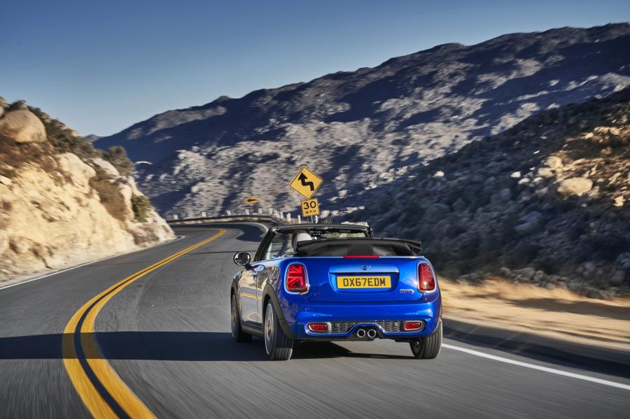  Mini Cooper S Cabrio (F57) 2018 года  (WW) (фото 35 из 222)
